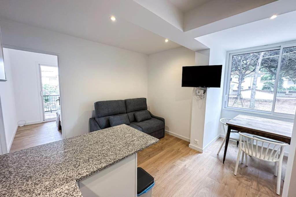 Can Romy Appartement T2F A 20M De La Plage De Cala Montgo L' Escala Eksteriør billede
